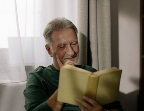 Supporting Someone With Dementia During Distressing News Events: Calm, Comfort, and Communication Tips